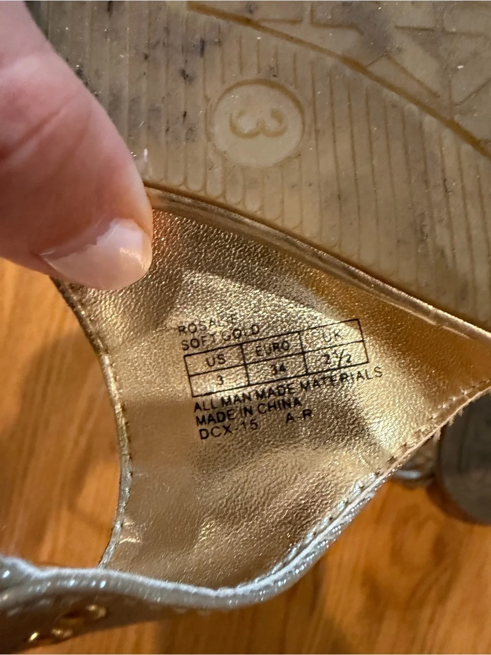 Michael Kors Metallic Gold T-Strap Logo Sandals Girls size 1